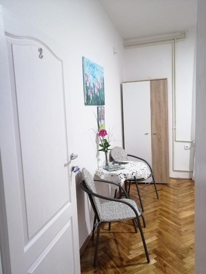 Apartman Nana ยาโกดินา ภายนอก รูปภาพ