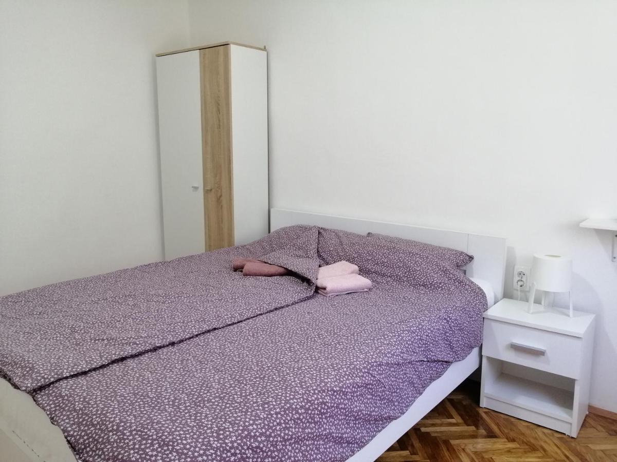 Apartman Nana ยาโกดินา ภายนอก รูปภาพ